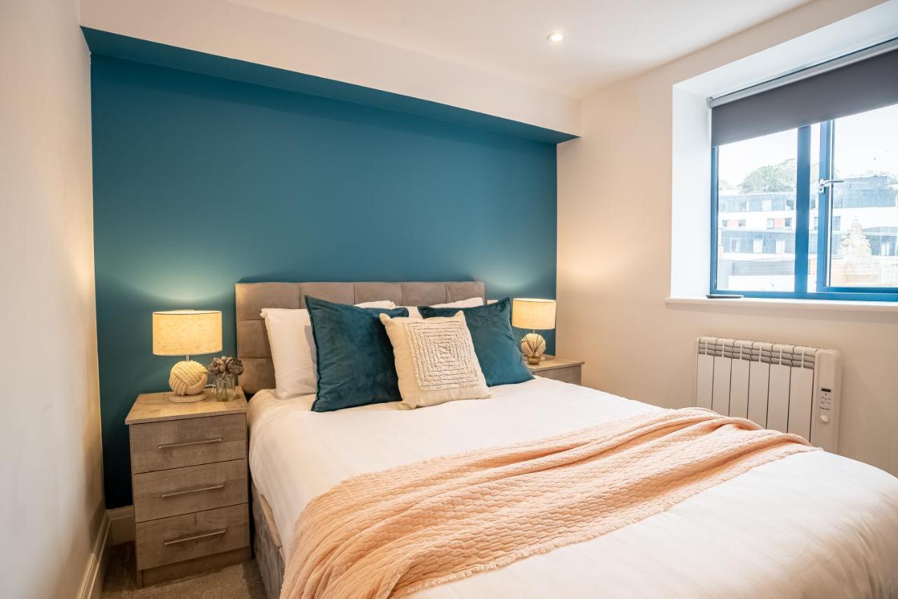 Elegant Fresh Spacious Two Bed Apartment - Juliet Balcony - Sea, Marina, Harbour Views, English Riviera Clock Tower Torquay Bagian luar foto