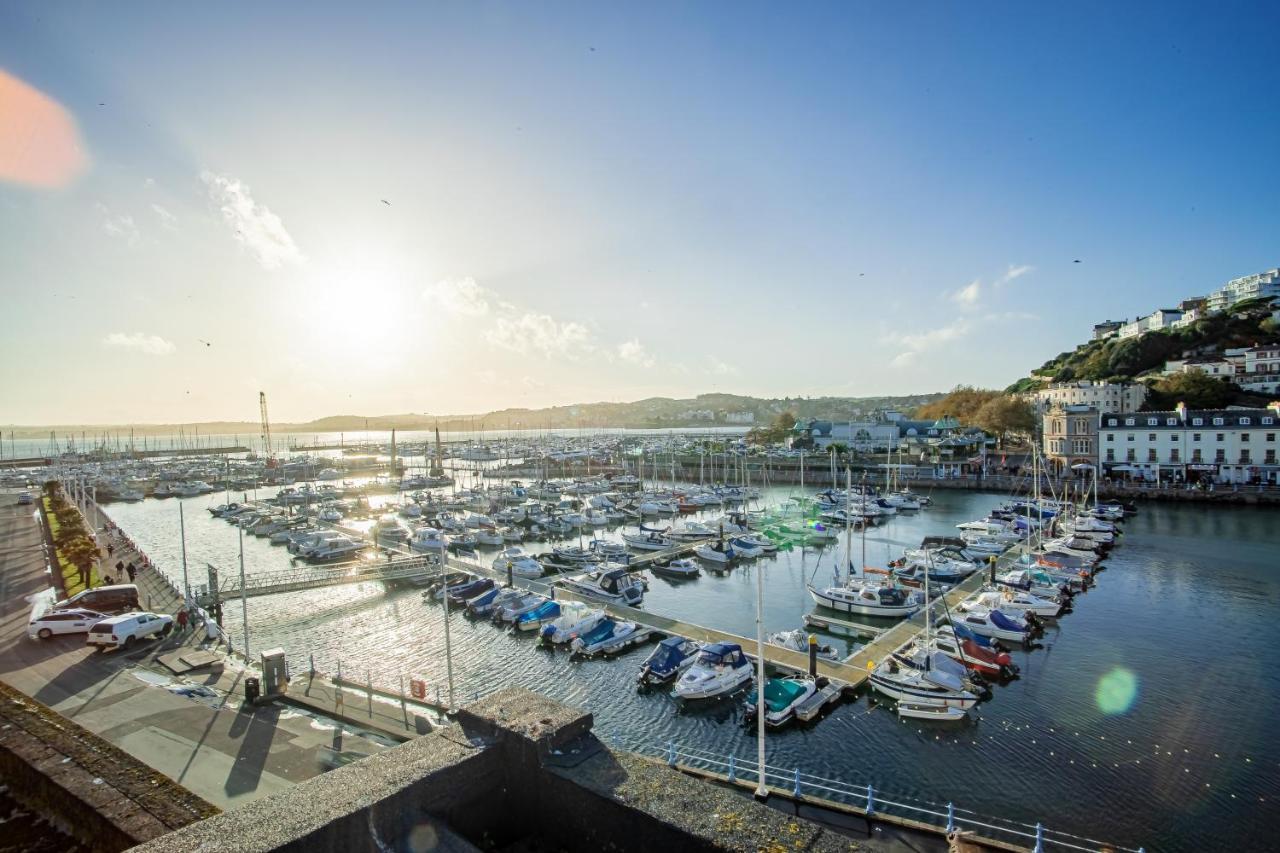 Elegant Fresh Spacious Two Bed Apartment - Juliet Balcony - Sea, Marina, Harbour Views, English Riviera Clock Tower Torquay Bagian luar foto
